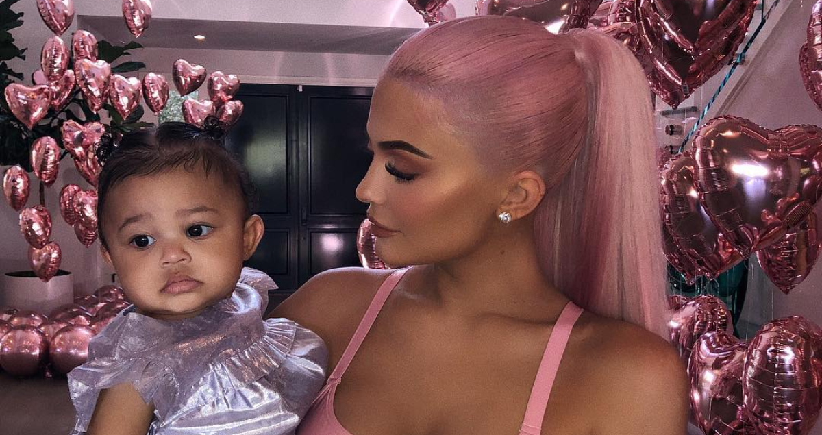 Zbog jedne fotografije obožavatelji su uvjereni da je Kylie Jenner opet trudna